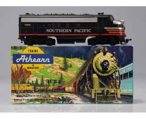 Athearn locomotive / Reference: 3241 / Type: F7A Super Power Sp Black Widow / Country: USA / Company: Southern Pacific / Colo