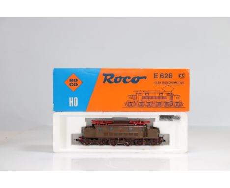 Roco locomotive / Reference: 04187A / Type: Electric locomotive E626 / Country: IT / Company: FS / Color: Brunette / Tender: 