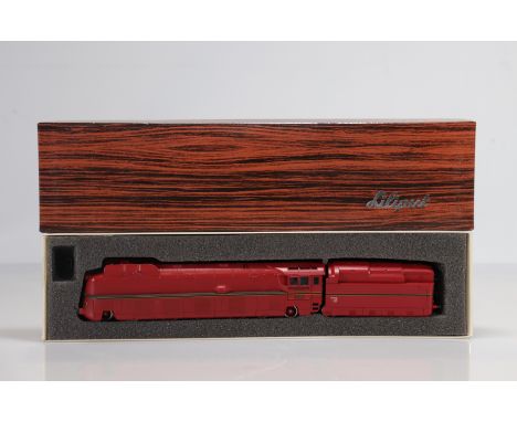 Liliput locomotive / Reference: 10501 / Type: 4-6-4 5001 / Country: D / Company: Deutschereichbahn / Color: Red / Tender: Yes