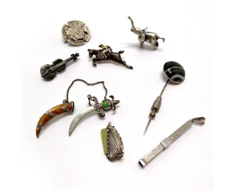 Qty of mostly antique jewellery inc silver hallmarked musical instrument brooch, banded agate pin (2cm diameter), unmarked si