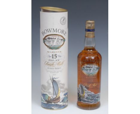 Whisky - Bowmore Mariner Islay Single Malt Scotch Whisky, aged 15 years, 43% vol, 70cl, level  above base of neck, card tube 
