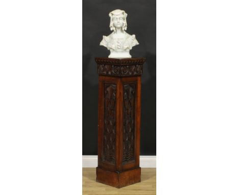 An Art Nouveau oak corner statuary pedestal, carved with stylised flowers and leaves, 112cm high, 31cm wide, c.1900 