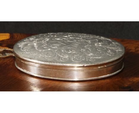 A Queen Anne silver oval tobacco or snuff box, push-fitting cover, period armorial, 10cm wide, John Cooke, London 1707Heraldr