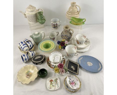 A box of assorted vintage quality ceramics to include Wedgwood Jasper ware items in black and blue, Carlton Ware sauce jug &a