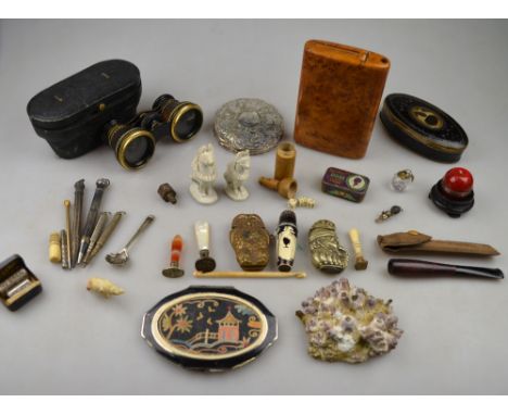An interesting box of collectables including an early 19th century Continental papier mache snuff box with agate and pique-wo