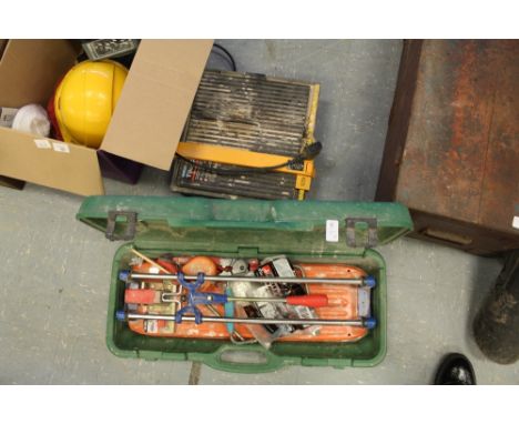 2 Tile Cutters