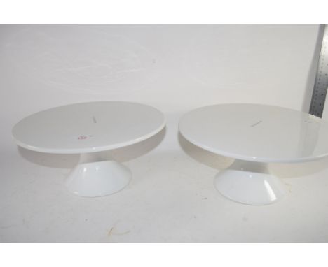 TWO CERAMIC CAKE DISHES 