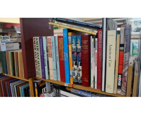 AMERICAN MOTORS: A large quantity of modern publications on American motor cars and racing, various sizes and formats, many i