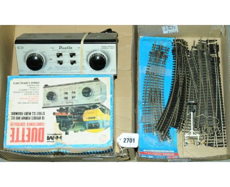 OO Gauge Peco track and controllers comprising 4 large right hand points, 4 medium right hand points, 2 left hand with large 