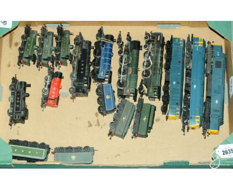 OO Gauge Diesels and steam locos to include Hornby (China) 4-6-0 BR Blue no 61525, Hornby 4-6-2 Britannia no 70000, 4-6-0 Kin