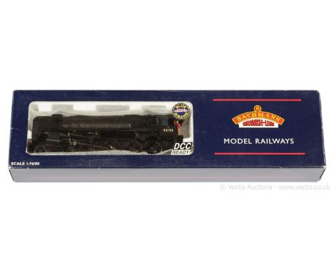 Bachmann OO Gauge 32-851 2-10-0 BR black 9F Class Loco No.92192, left side front step broken, left side tender front step det