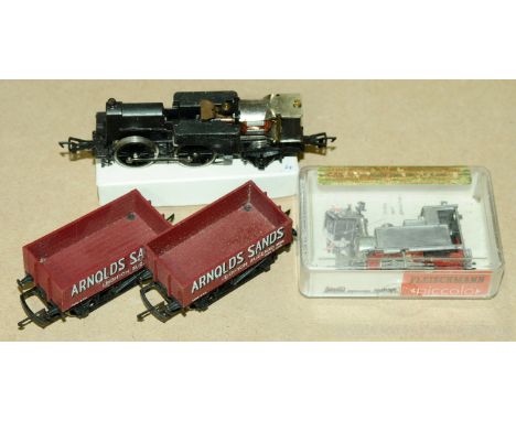 OO Scale Locos and Rolling Stock comprising OO Scale Narrow Gauge 0-4-0 white metal assembled Tank Loco mounted on HOe Fleisc