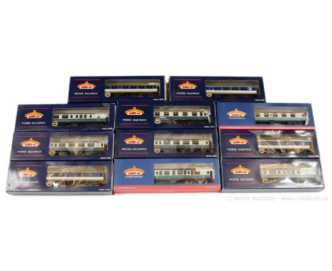 Bachmann OO Gauge Passenger Coaches comprising 3 x blue/grey Mk.1 type (39-250A RF0 Restaurant Car, 39-125C Composite and 39-