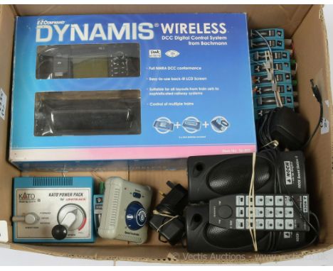 Train Control Equipment to include Dynamis EZ Command DCC Digital Control System in original box, unboxed Bachmann 5-speed Co