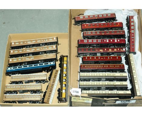 OO Gauge Lima / Hornby / Airfix coaches to include 3x LNER Teak, 8 x Maroon, 4 x Brown &amp; cream, 4 Clerestory LNER Teak, P
