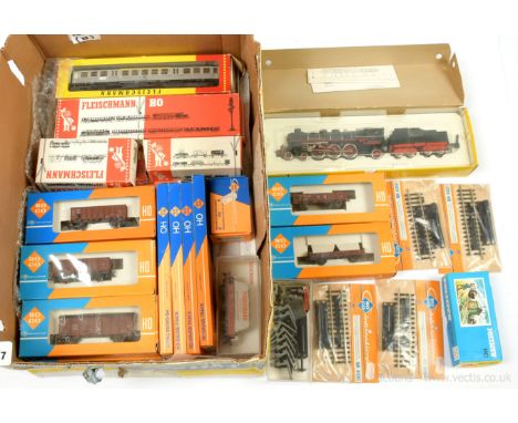 Fleischmann / Roco / Trix Express group of Continental Outline HO Scale Locomotives, Rolling Stock and Accessories a quantity