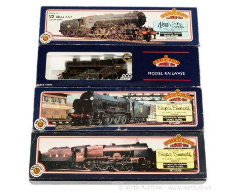 Bachmann OO Gauge BR Steam Locos comprising 32-950 2-6-0 lined black Standard Class 4 No.76053, 31-551 2-6-2 lined black V2 C