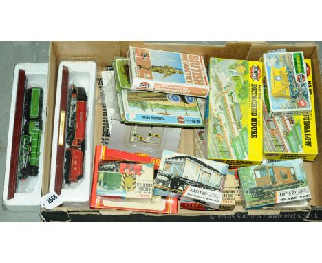 OO Gauge track and accessories to include 3 Hornby R612 manual L/H points, 2 uncoupling ramps with posts, two sets of buffers