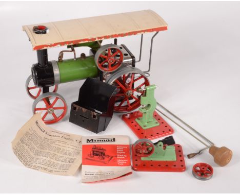 A Mamod TE1 traction engine, with tiller, two accessories and manual. 