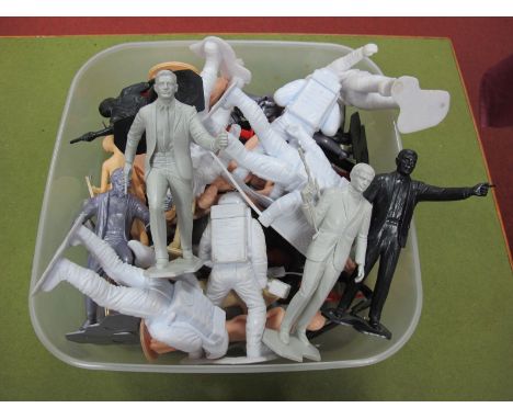 A Quantity of Large Size Marx Re-Issue Plastic Figures, including Female Fashion, Crime Figures, Man From U.N.C.L.E. Very goo
