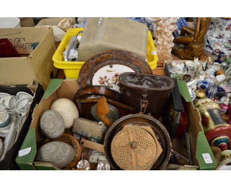 Miscellaneous collectables.