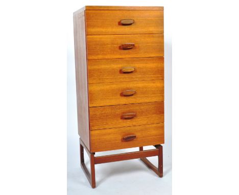 R. Bennett - G Plan - Quadrille - A 1960's retro vintage teak wood chest of drawers having a bank of six drawers each with lo
