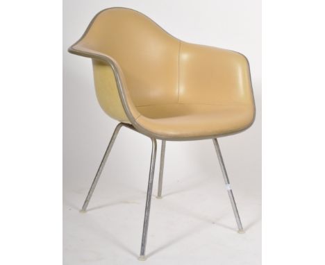 Charles &amp; Ray Eames - Herman Miller - DAX Chair - A retro vintage original 1970's retro dining side chair / desk armchair