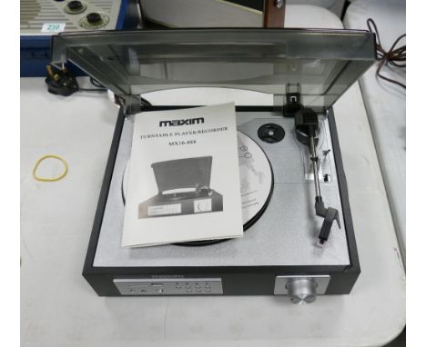 Maxim Turntable / USB recorder: with instructions together with two aulos recorders 
