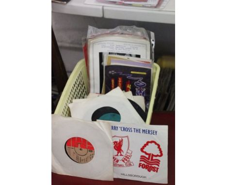 Vinyl - Basket of 45's plus a quantity of vintage theatre brochures