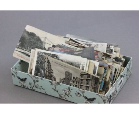 Tray of vintage UK and World postcards including Monuments and Landmarks