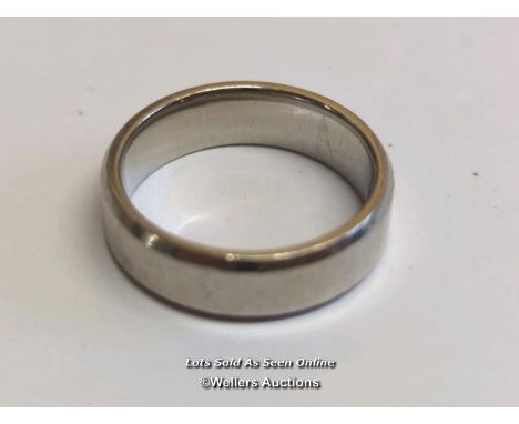 Palladium wedding ring, size Q, width 6mm, gross weight 7.35g / SF 