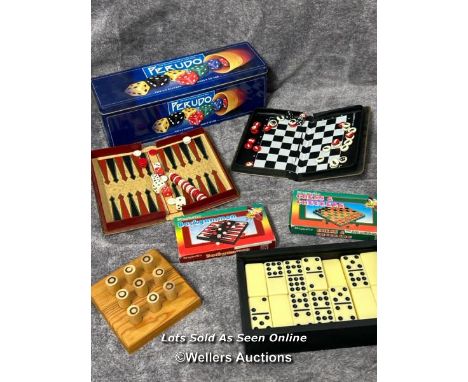 Assorted games, including backgammon, perudo and dominos / AN3 