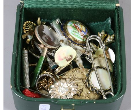 A box of vintage costume jewellery and mixed collectables including pheasants foot brooch, pocket watch, brooches, jade and p