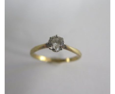 An 18ct yellow gold diamond solitaire ring, approx 0.40ct, size M/N, approx 1.9 grams, diamond bright 