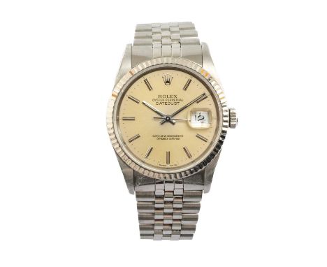 ROLEX DATEJUST STAINLESS STEEL BRACELET WATCH, Ref. 16234, ser. no. E24**, cal. 3135 automatic movement, pale champagne dial,