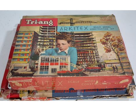 Tri-ang Arkitex scale model construction kit, set No.1, Meccano site engineering set, both boxed (2)
