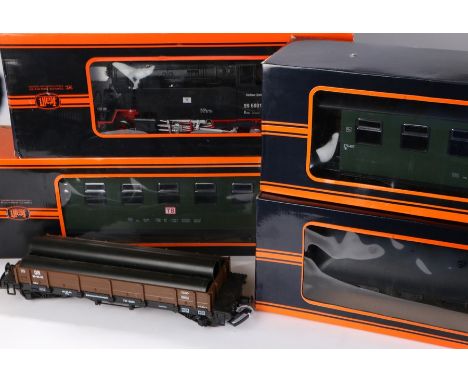 Train Complete Train System engine and three carriages, boxed, loose pipe wagon (5)