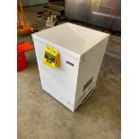 DEEP FREEZER, MAGIC CHEF