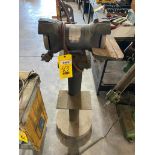DOUBLE END TOOL GRINDER, 115/230 v., 6"