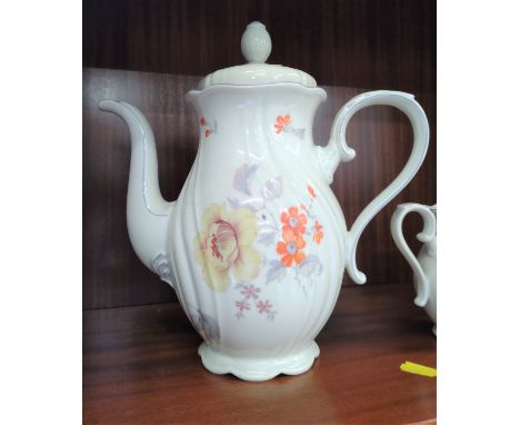 A Sellman tea service comprising teapot, jug, sugar bowl with lid, six plates, six cups, six saucers; a 1981 Royal wedding mu