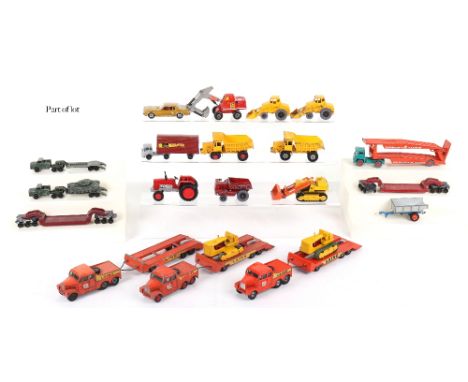 Matchbox King size and Major packs, Including K-8 tractor and transporter boxed, plus others unboxed, all vehicles range from