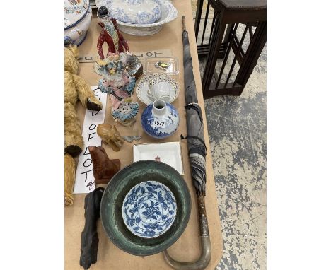 Two Florentine ceramic figures, a horn handled umbrella, an oriental blue and white vase, two Fishmonger's Company crested di