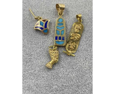 Egyptian jewellery to include a 14ct gold cartouche, weight 1.28 grams, an 18ct gold and enamel pendant and single earring, a