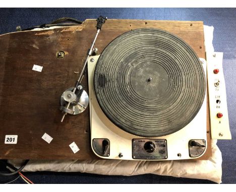 A Garrard 301 record deck with a Stanton 681 EEE stylus in working order.