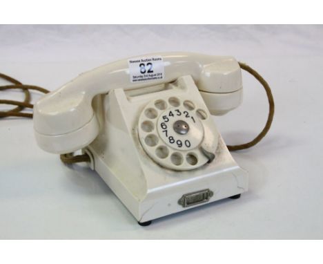 Vintage Ericsson LM White Bakelite Dial Telephone stamped to base DBK 11X37 CTP