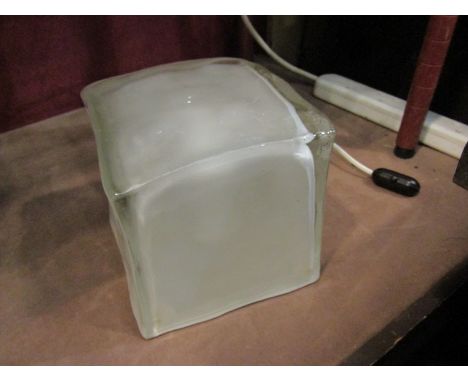 An ice cube light
