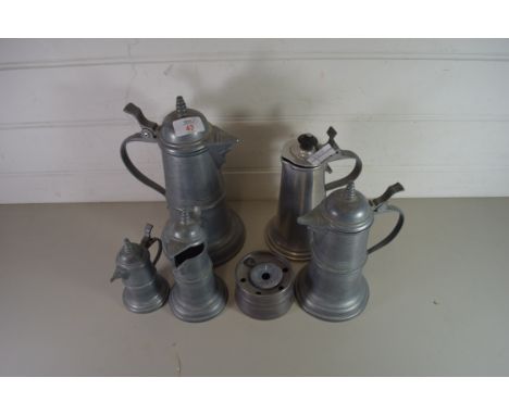 GRADUATED SET OF FOUR PEWTER JUGS PLUS A FURTHER ALUMINIUM JUG AND A PEWTER INKWELL (6)