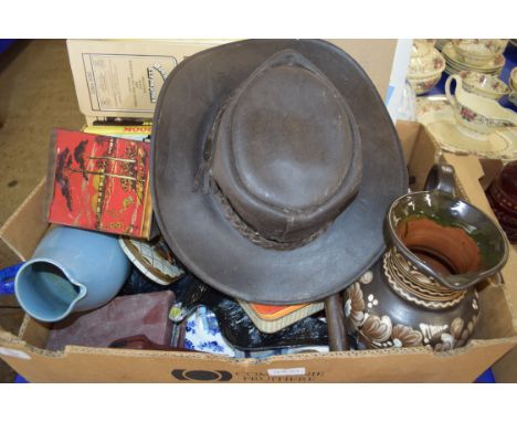 BOX OF MIXED ITEMS TO INCLUDE CHILDREN'S ANNUALS, BISCUIT TIN, COPPER SAUCEPAN, LIGHT BULBS ETC
