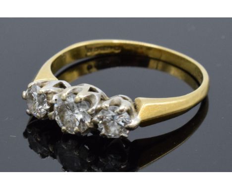 18ct gold and platinum 3-stone diamond ring. 2.2 grams. UK size K. 