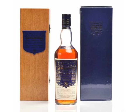 ROYAL LOCHNAGAR SELECTED RESERVE
Highland Single Malt Scotch Whisky. Bottle no. 40081, with certificate of authenticity. 70cl